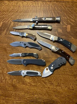 Knives 1.webp